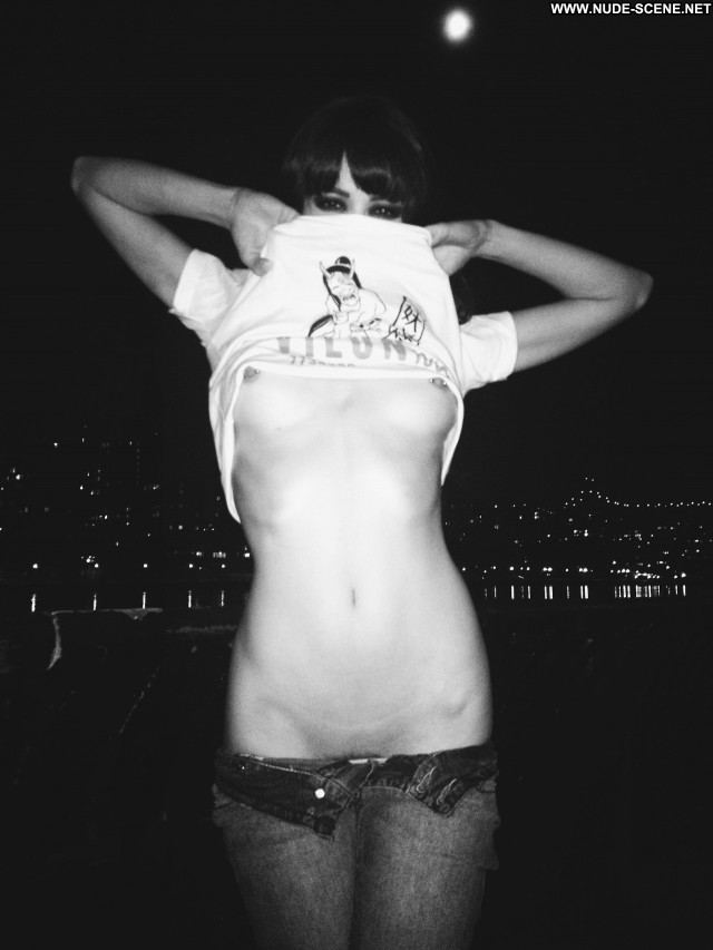 Mika Lovely Cameron Davis Celebrity Posing Hot Beautiful Babe Nude