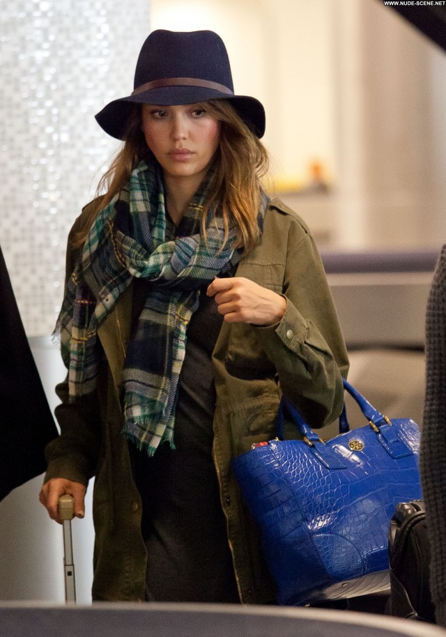 Jessica Alba Lax Airport Lax Airport High Resolution Babe Beautiful