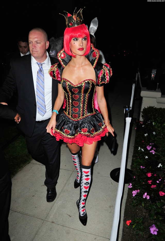 Alessandra Ambrosio Halloween Party In Beverly Hills Party Halloween