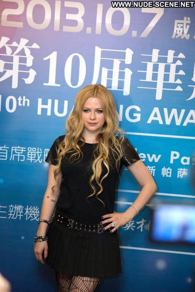 Avril Lavigne No Source Celebrity Beautiful Babe Awards High