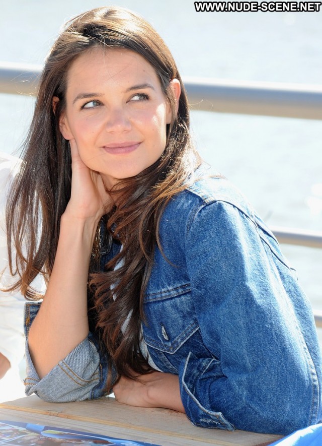 Katie Holmes No Source  Babe Posing Hot Beautiful Celebrity Birthday