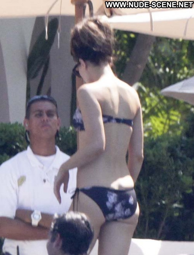 Kate Beckinsale Vacation Bikini Posing Hot Candids Beautiful