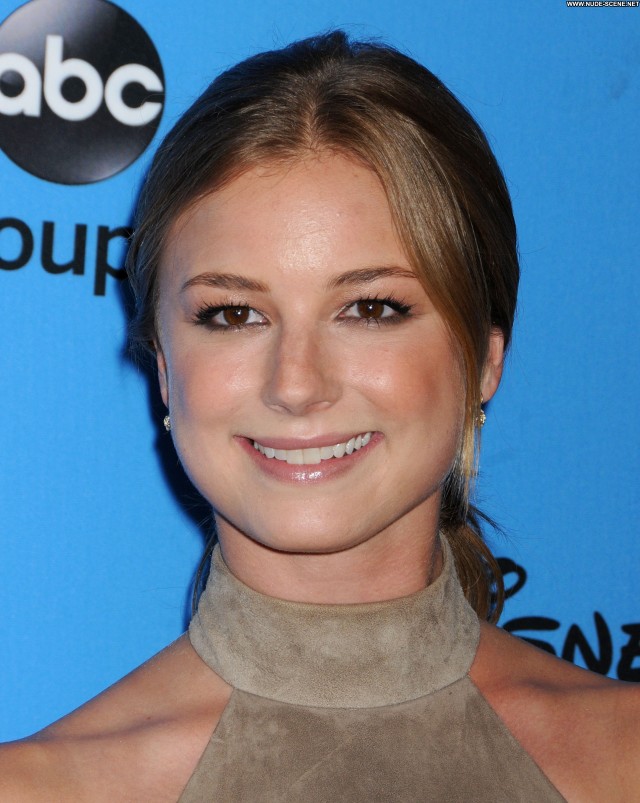 Emily Vancamp No Source Beautiful High Resolution Babe Summer