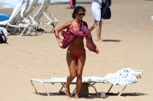 Nicole Scherzinger Bikini Celebrity High Resolution Babe Posing Hot Straight Beach Beautiful