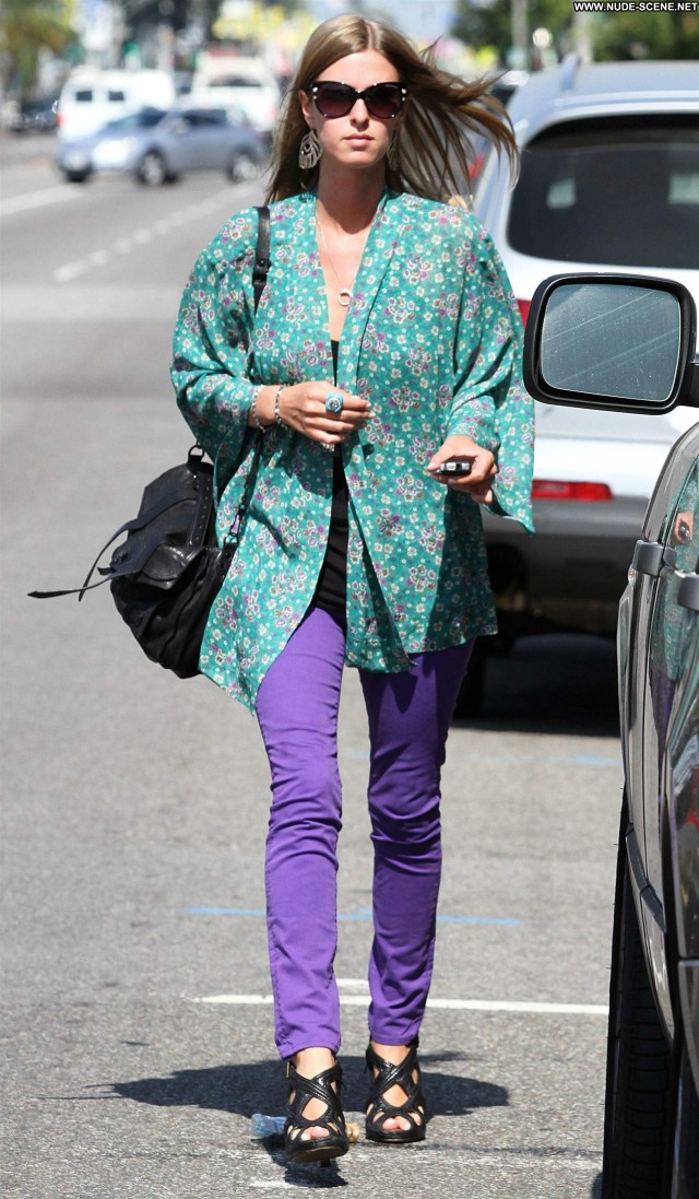 Nicky Hilton Babe Denim Jeans Posing Hot High Resolution Celebrity