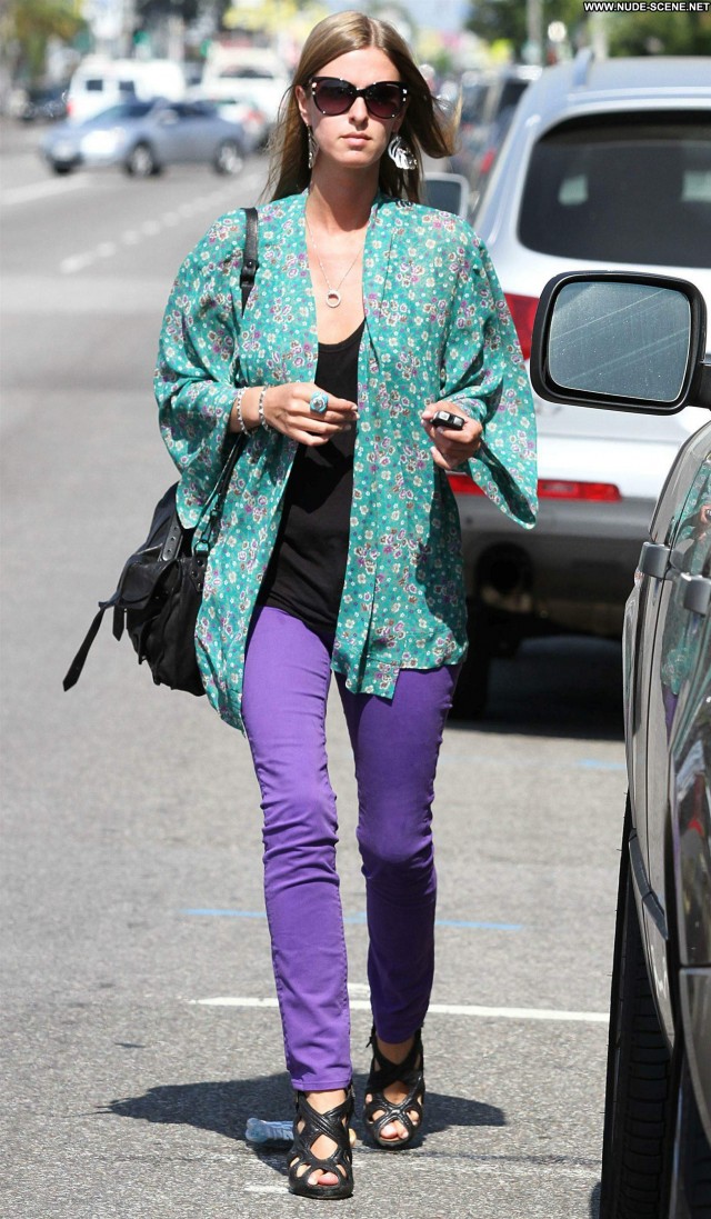 Nicky Hilton Babe Denim Celebrity Jeans Posing Hot