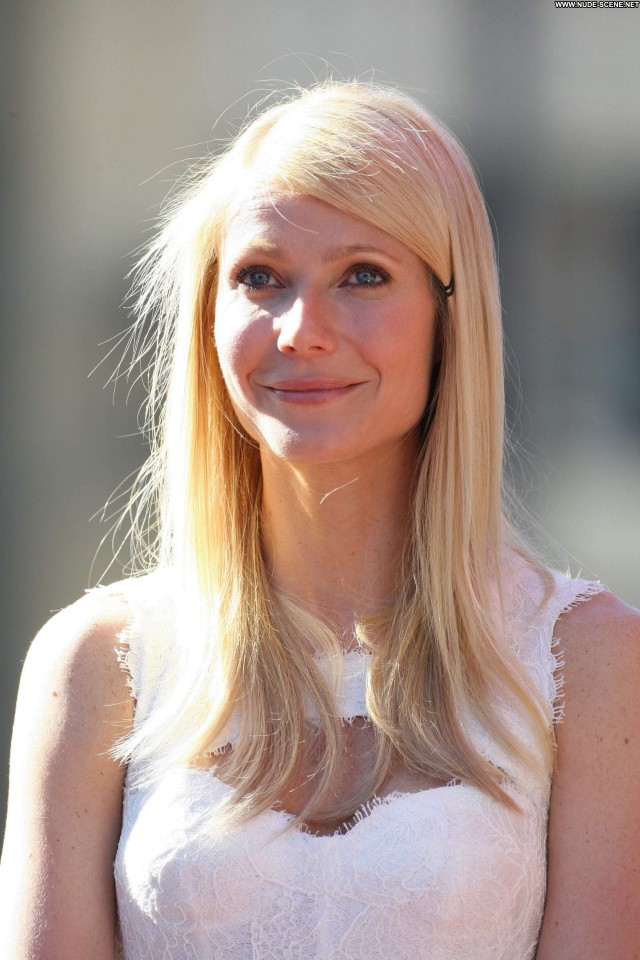 Gwyneth Paltrow Hollywood Walk Of Fame High Resolution Celebrity Babe