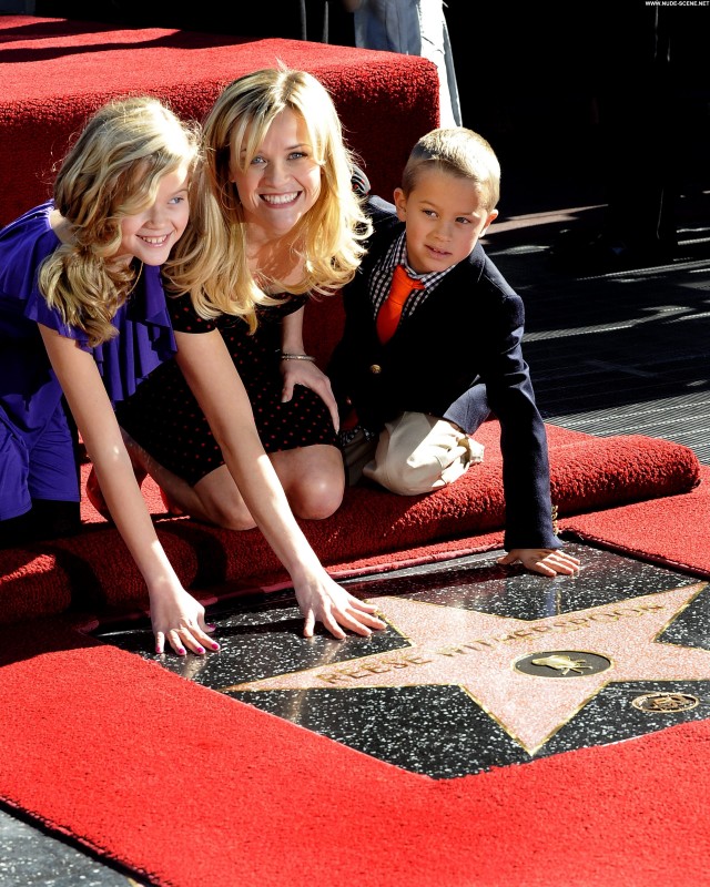 Reese Witherspoon Hollywood Walk Of Fame  Babe Celebrity Beautiful