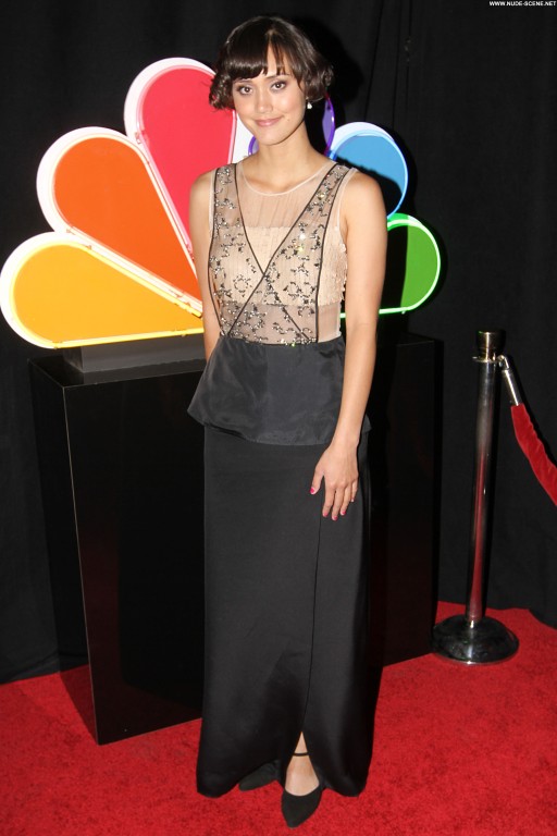 Dia Frampton High Resolution Party Straight Beautiful Live Babe Posing Hot Celebrity