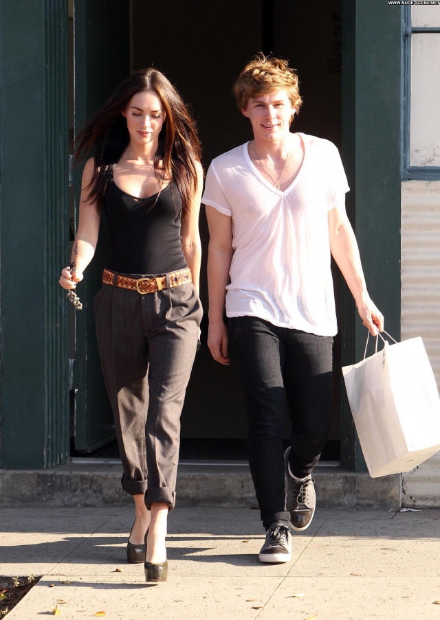 Megan Fox West Hollywood Beautiful Babe Hollywood Shopping Posing Hot
