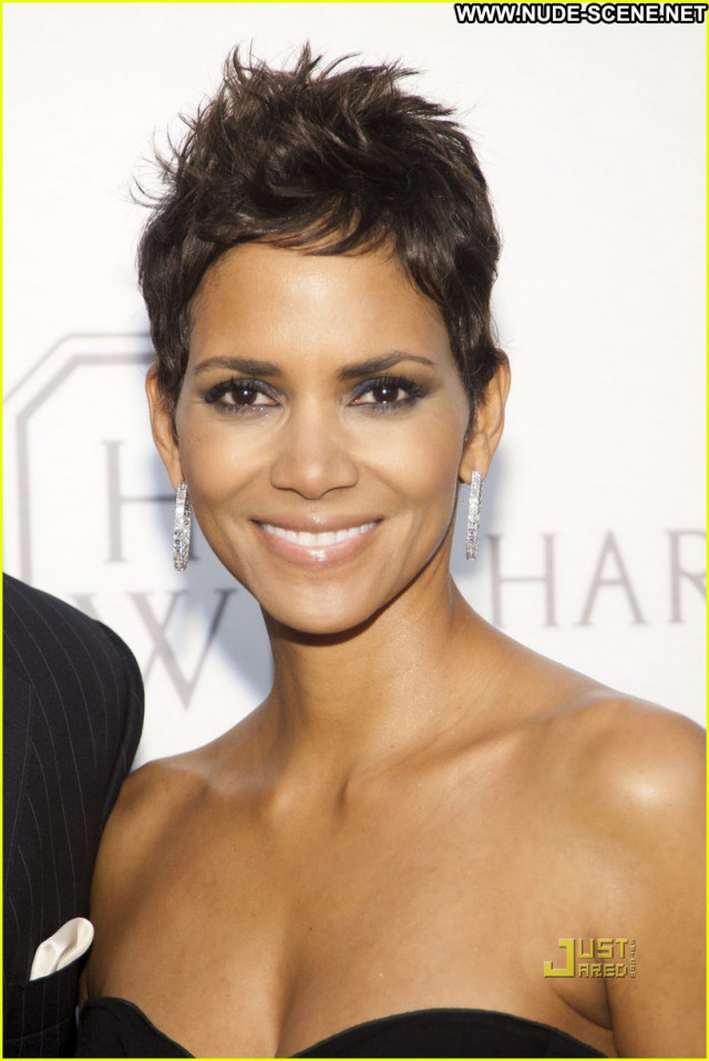 Halle Berry No Source Babe Celebrity Usa Black Beautiful Posing Hot