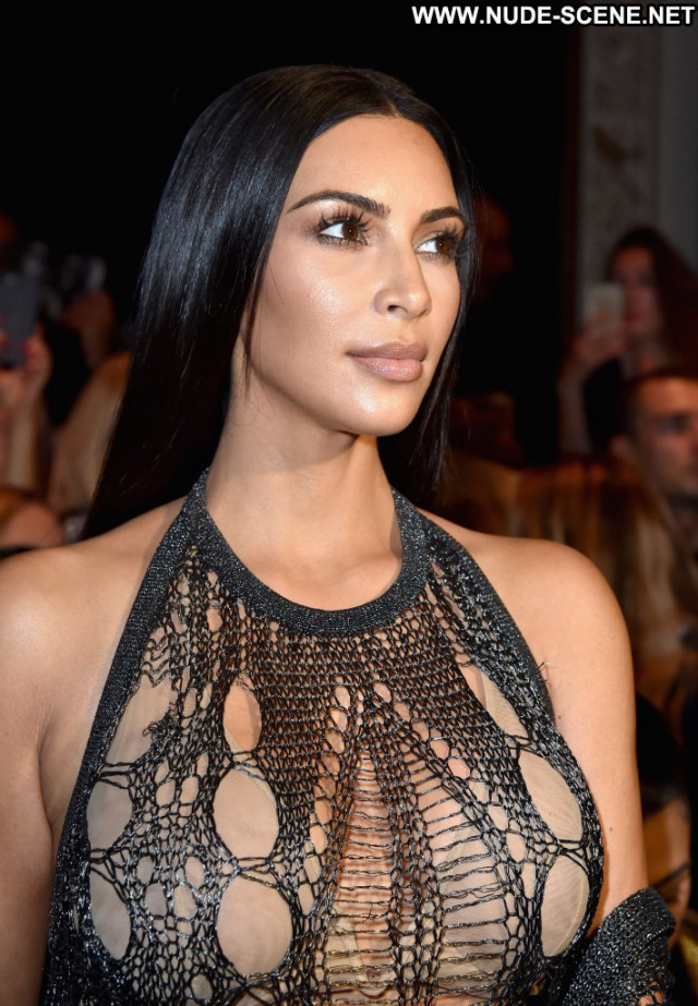 Kim Kardashian Fashion Show Celebrity Babe Posing Hot Usa Beautiful