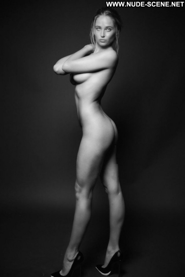 Genevieve Morton No Source Babe Nude Beautiful Topless Celebrity