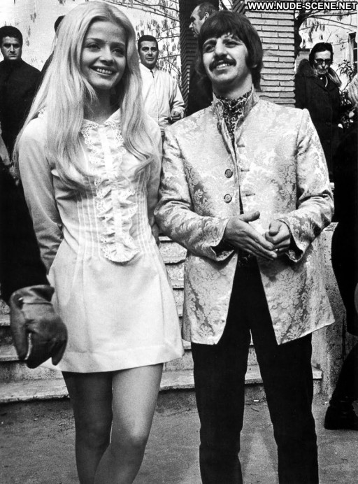 Ewa Aulin Posing Hot Babe Beautiful Straight Celebrity