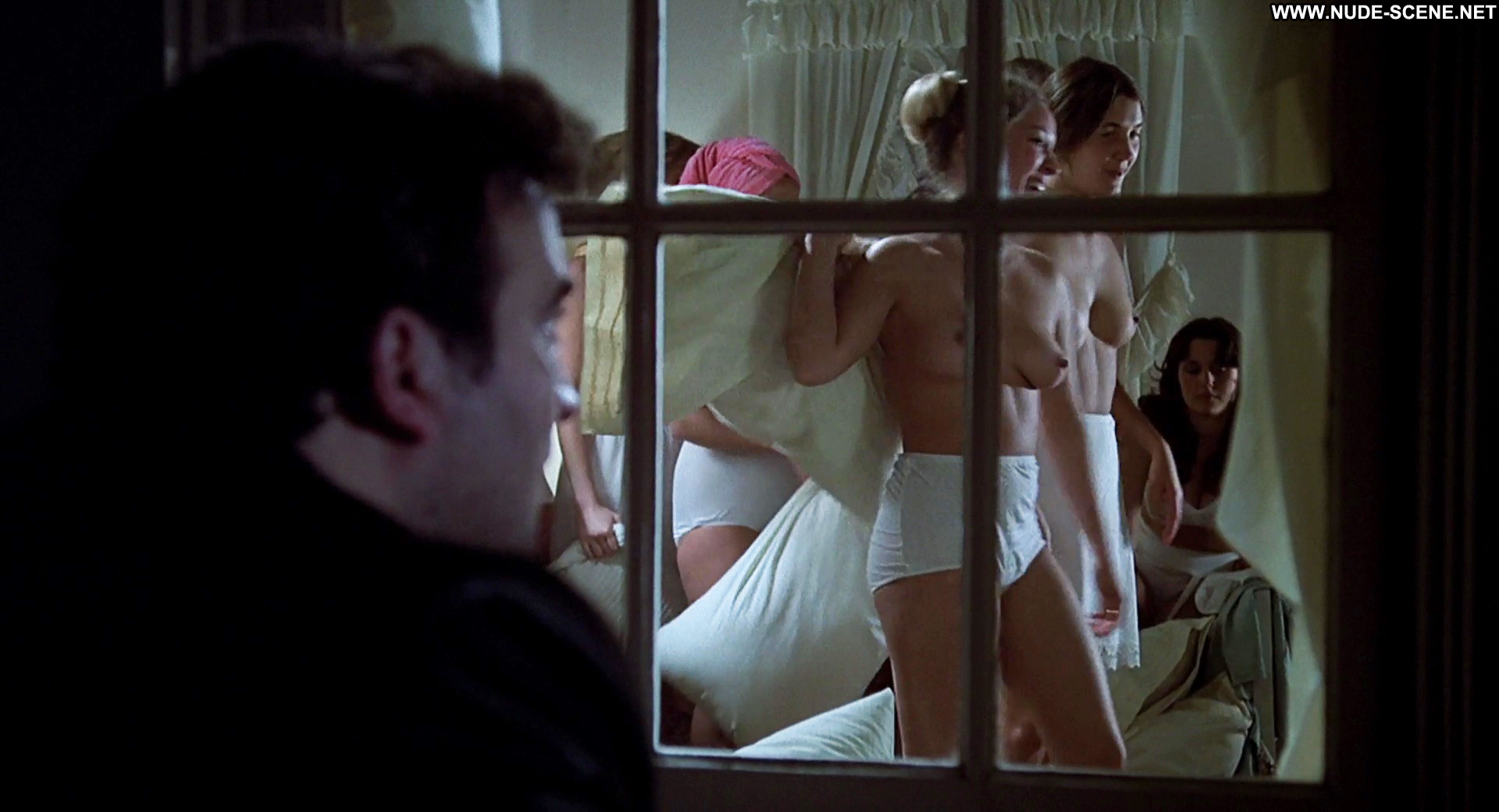 Mary louise weller sexy